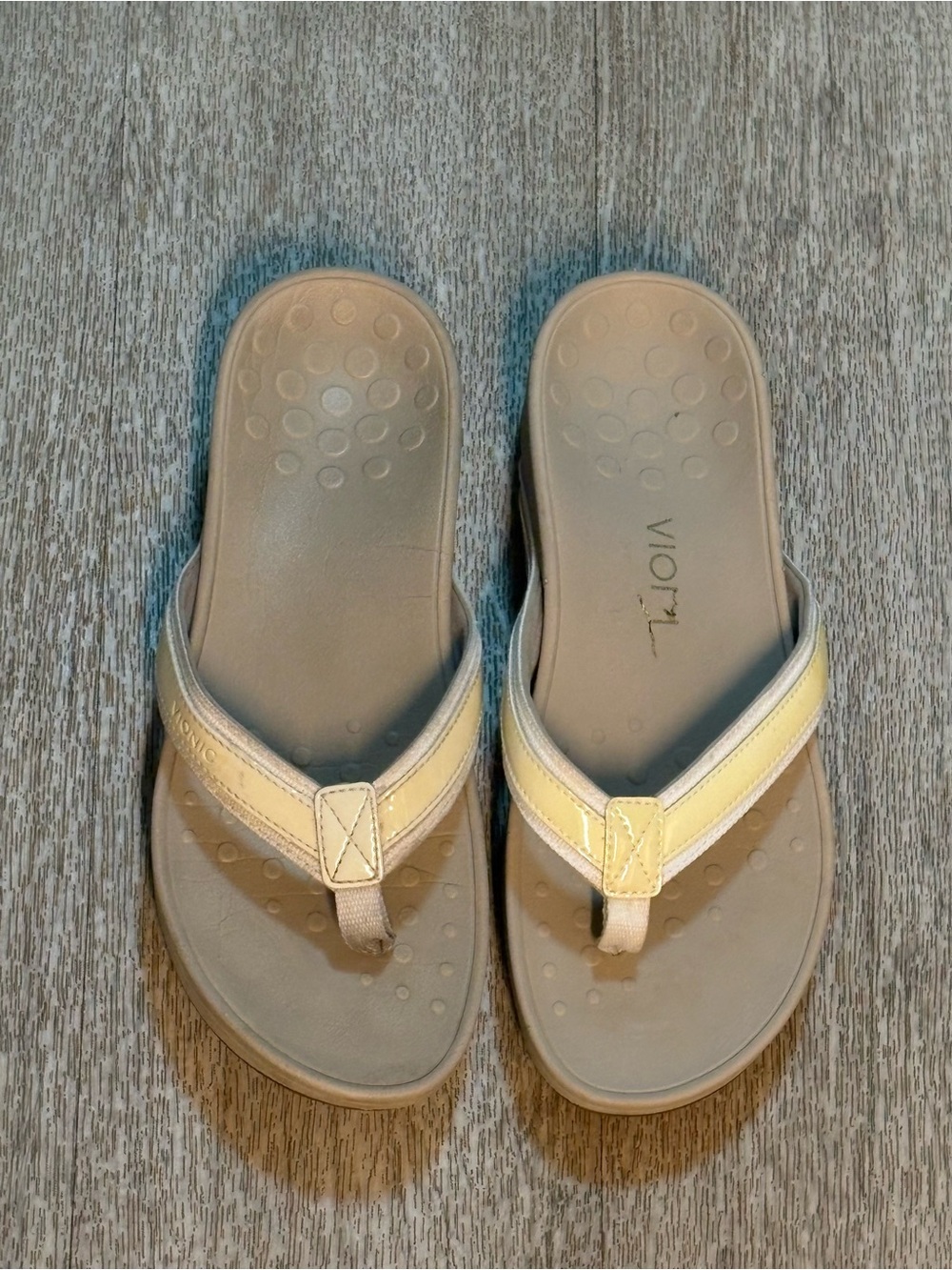 VIONIC HIGH-TIDE PLATFORM SANDALS SIZE 8